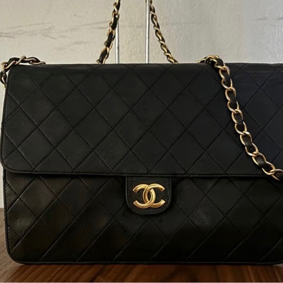 CHANEL Matelasse Lambskin Pushlock Chain Shoulder Bag Black - Picture 3 of 6
